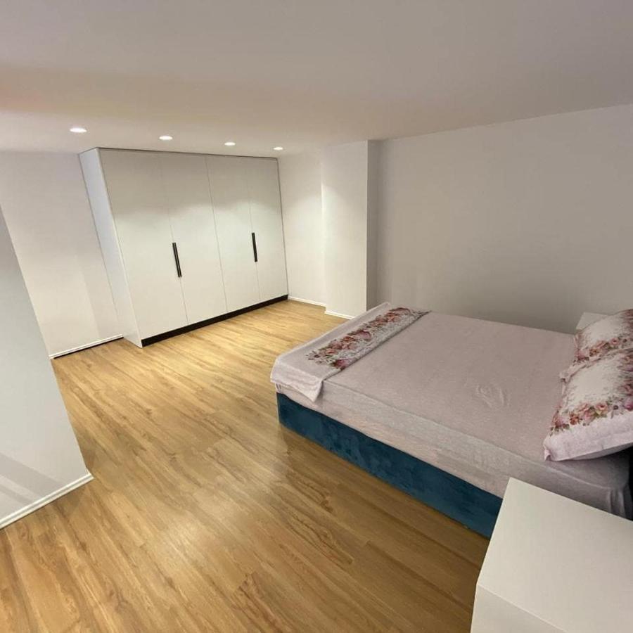 Apartament Me Qera Dublex Lungomare Vlorë 外观 照片