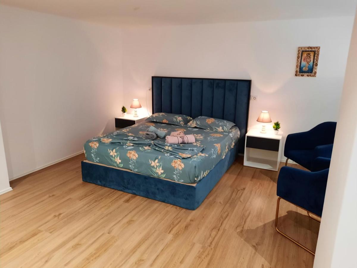Apartament Me Qera Dublex Lungomare Vlorë 外观 照片