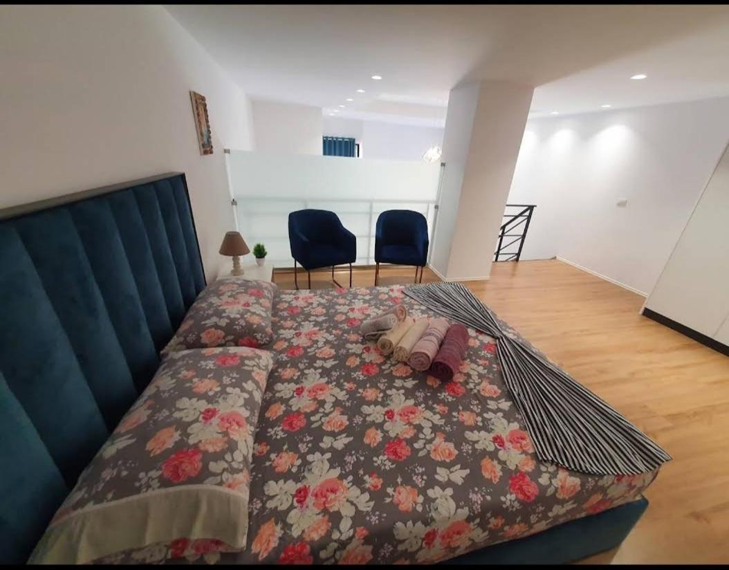 Apartament Me Qera Dublex Lungomare Vlorë 外观 照片