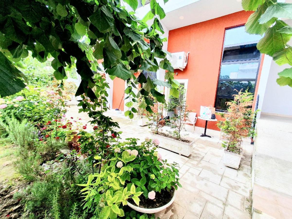 Apartament Me Qera Dublex Lungomare Vlorë 外观 照片