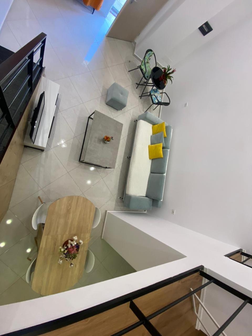 Apartament Me Qera Dublex Lungomare Vlorë 外观 照片